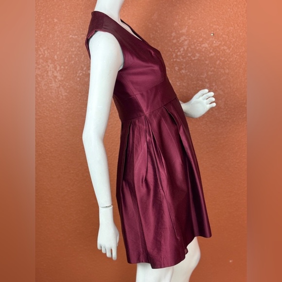 DAO CHLOE DAO Elegant Burgundy Sleeveless Dress With Side Pockets S 4. E74 - Picture 7 of 14